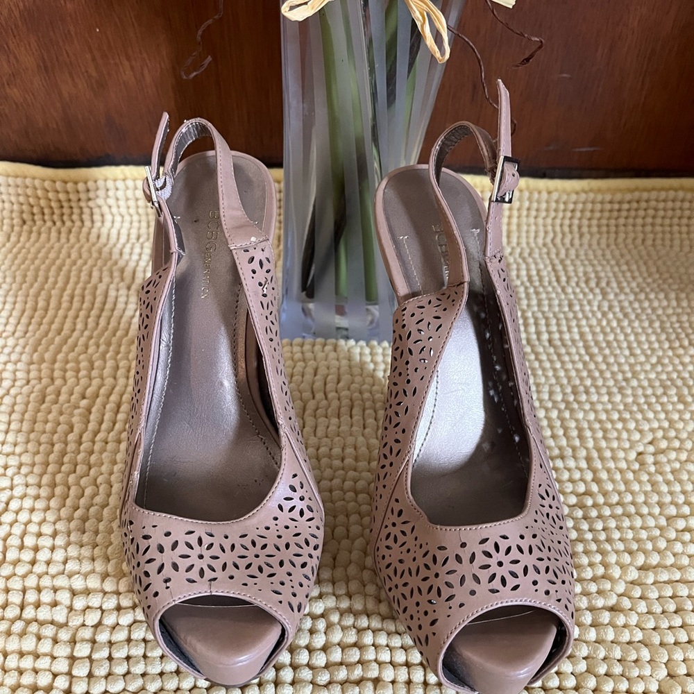 BCBGeneration Taupe Leather Heels